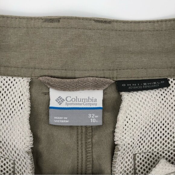Columbia Tan Breathable Belted Athletic Shorts | Perfect for Outdoor Activities - Picture 3 of 3